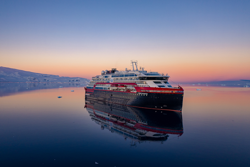 Die «MS Roald Amundsen» auf Expeditionskreuzfahrt in der Antarktis.