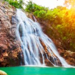 der Wasserfall Na Muang in «Green Season» in Thailand